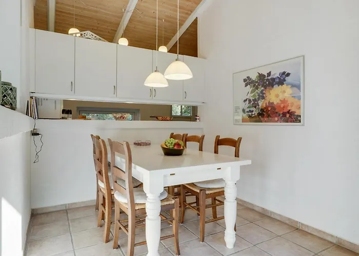 Reinbald - 1km From The Sea By Interhome