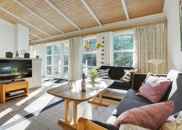 Reinbald - 1km From The Sea By Interhome Molby